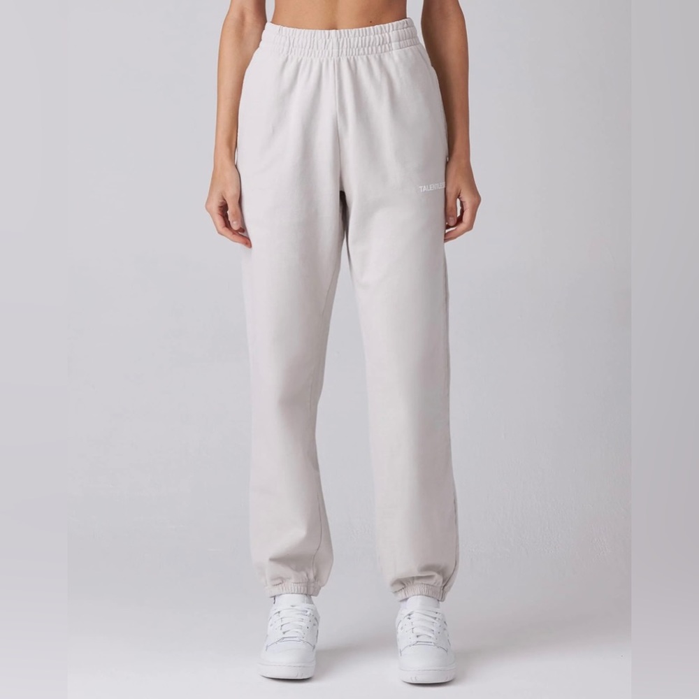 🆕 NWOT TALENTLESS Women’s Lightweight Sweatpants Cement Size Large